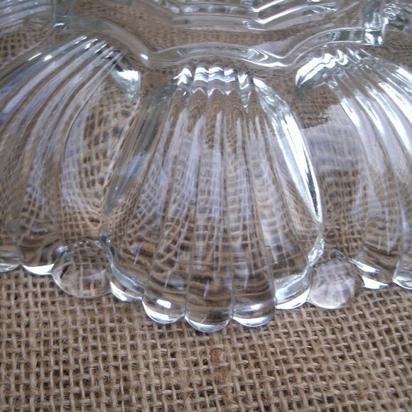 Vintage Anchor Hocking Deviled Egg Glass Tray - Picture 12 of 16
